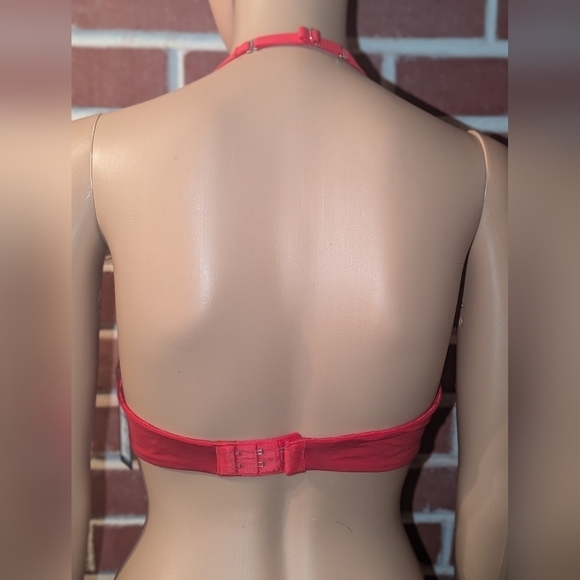 New without tags. Red Convertible Montelle Bra. 34C. - Picture 11 of 15